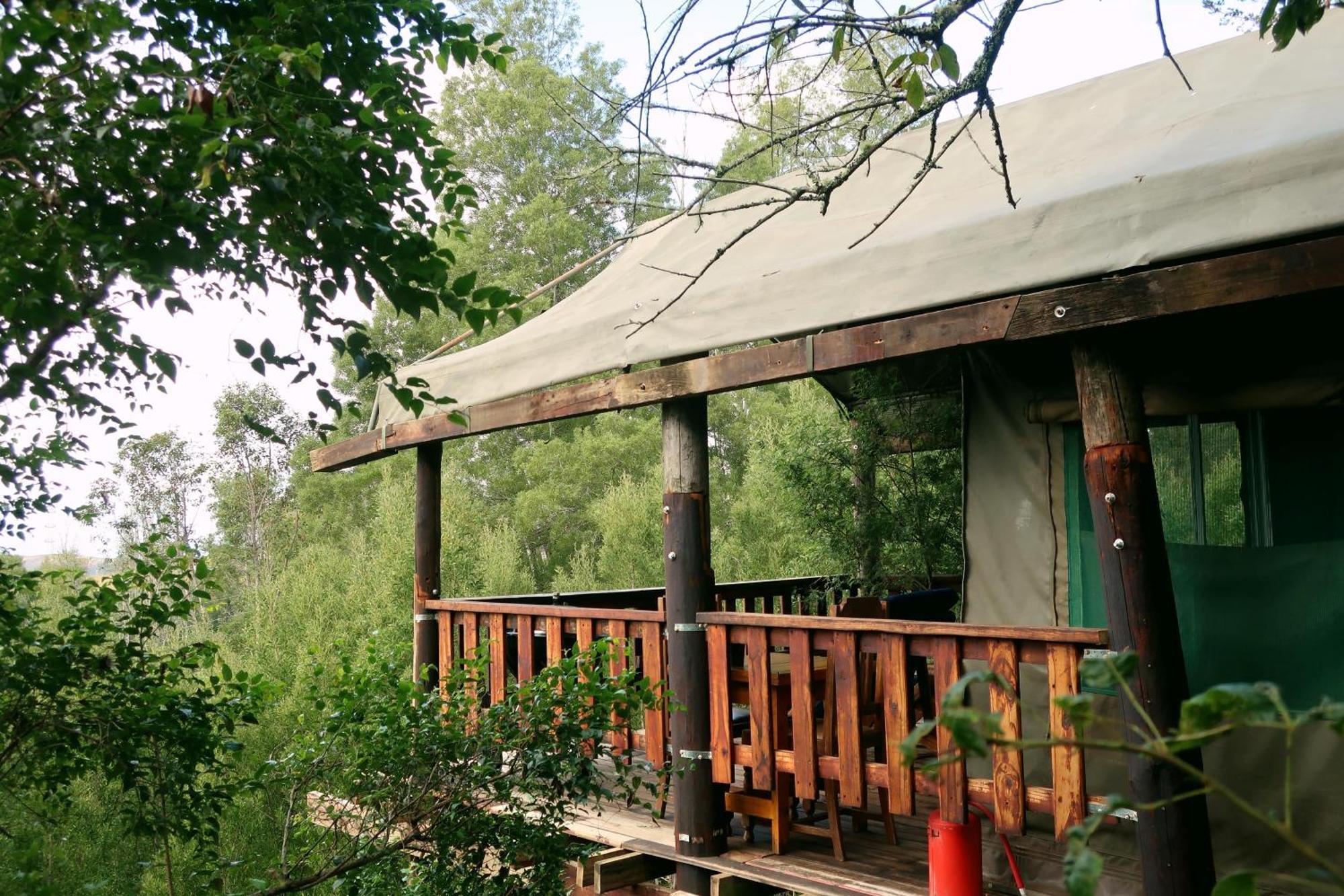 Fernhill Tented Treehouses Rheenendal Chambre photo